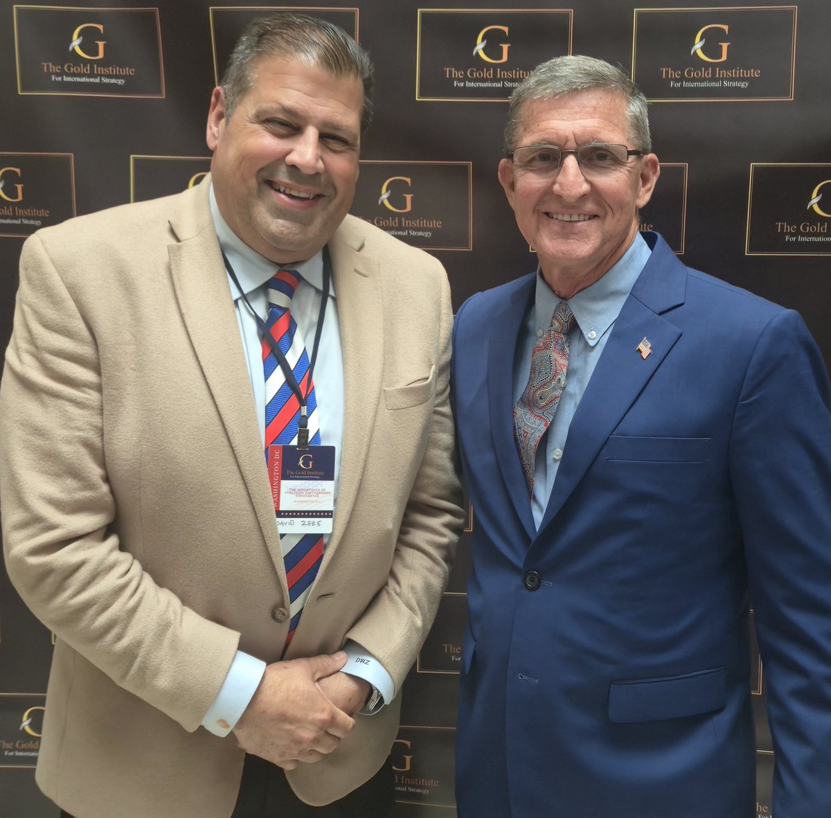 davezere's tweet image. Here with General Flynn in D.C., the first victim of the Trump deep state takedown. America's Voice News Real Americas Voice #Trump #Flynn #deepstate @RealAmVoice