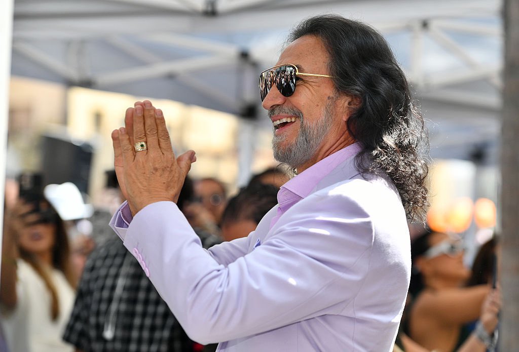 cali939's tweet image. . #losbukis dedicaron su estrella en el Paseo de la Fama a los inmigrantes ⭐️🏆👏 #hollywoodstar #walkoffame
📸: Getty