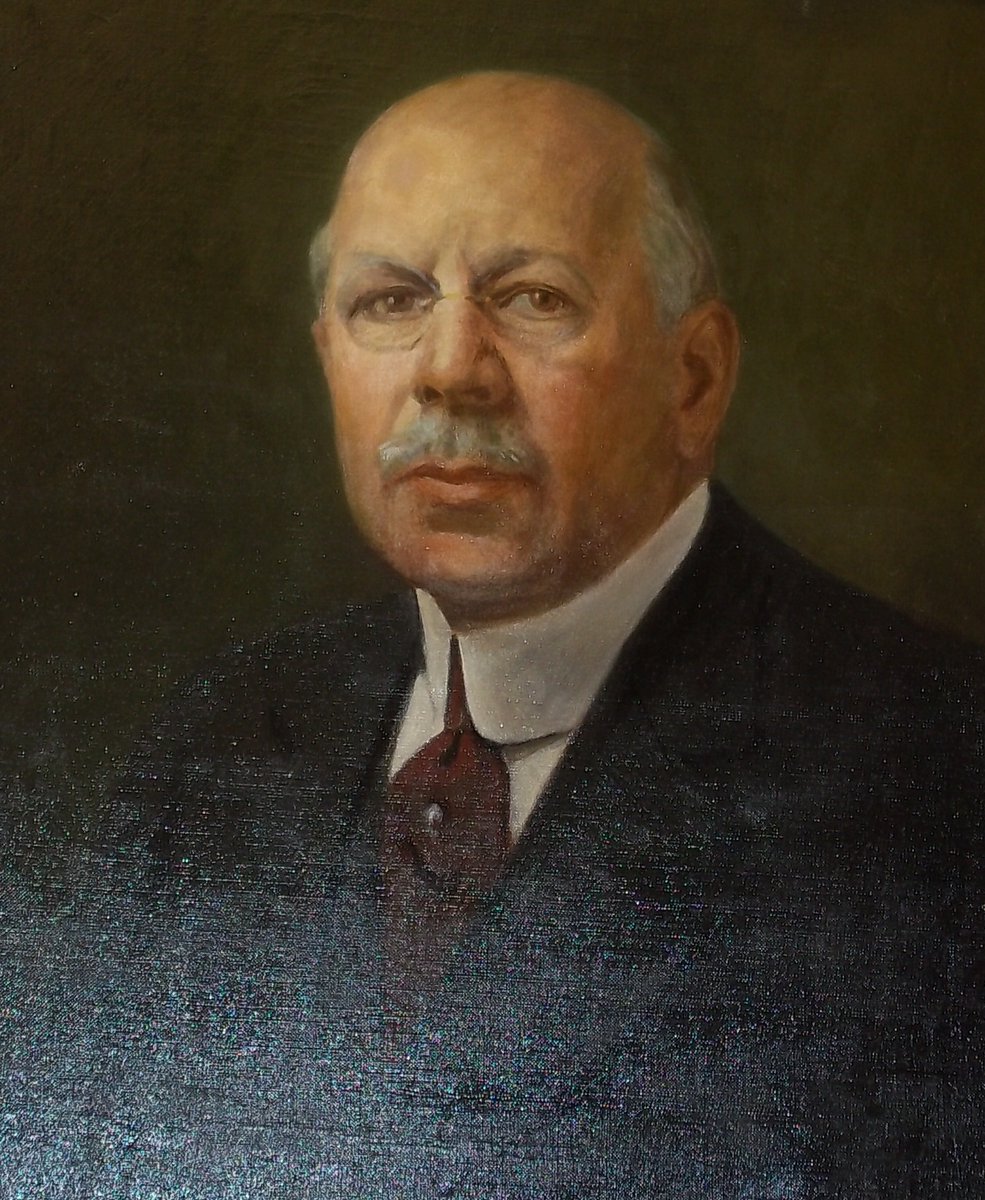 Turnback Tuesday: Robert S. Gardner owned a successful jewelry business in Derby. In 1890, he left the business, married Edith M. Hallock and entered F. Hallock Co., the largest and best known retail hardware, builder’s supply and electrical appliance store in the area.
