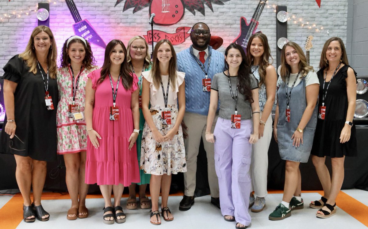 DCSeNews's tweet image. New Teacher Academy Kickoff 2025: Our newest rockstars are ready to take the stage! #TeamDCS #BeTheStandard