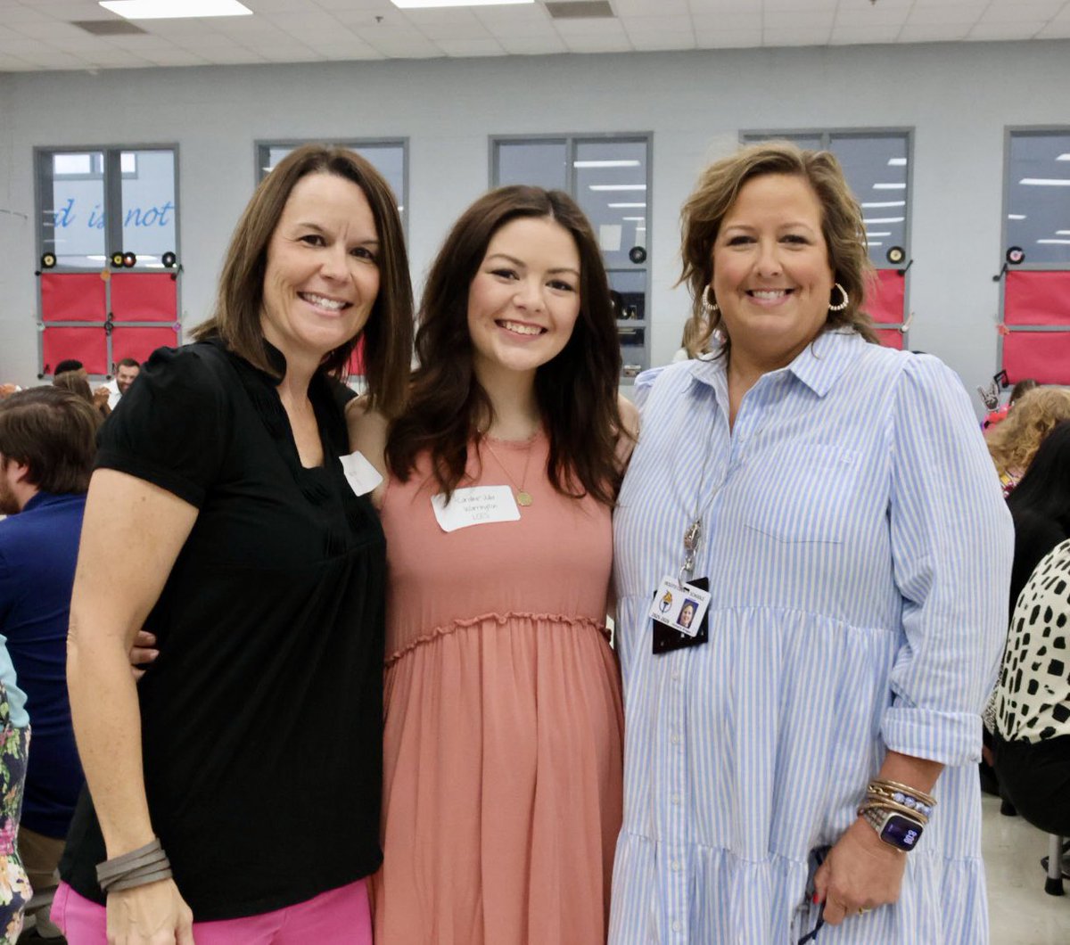 DCSeNews's tweet image. New Teacher Academy Kickoff 2025: Our newest rockstars are ready to take the stage! #TeamDCS #BeTheStandard