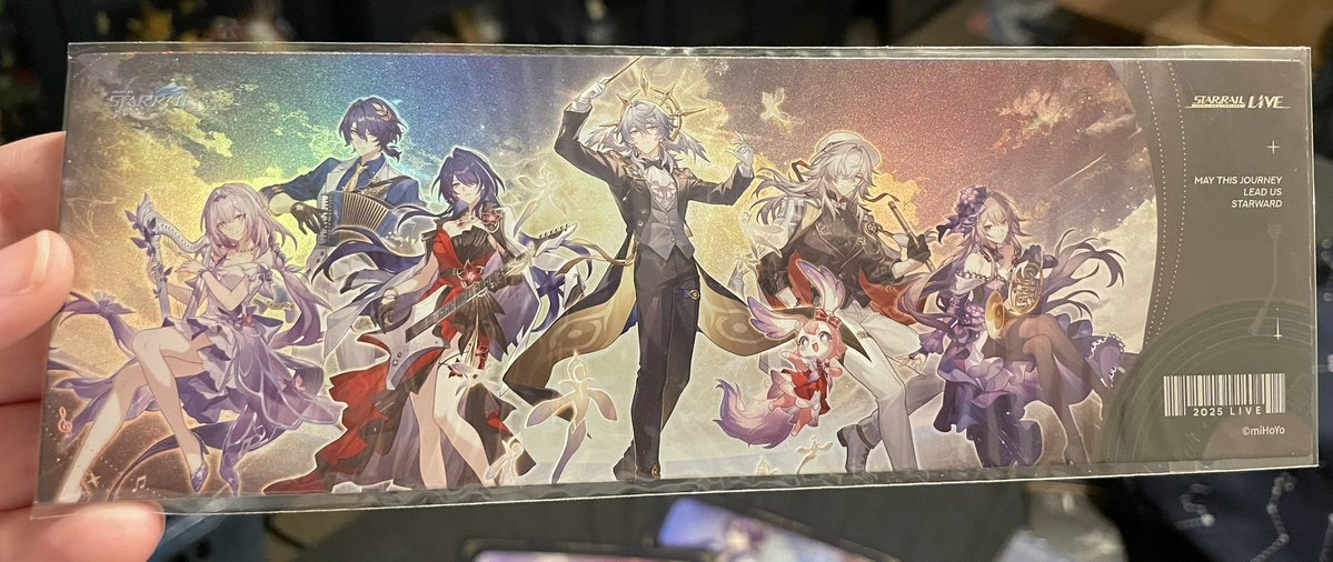 AngoraZailia's tweet image. My prizes from @honkaistarrail’s giveaway arrived!! The folded poster hurt my soul but all the merch is so nice 😭❤️
Thank you again Hoyo for the merch!! Someday I’ll get to see the concert in person 🥹🫶