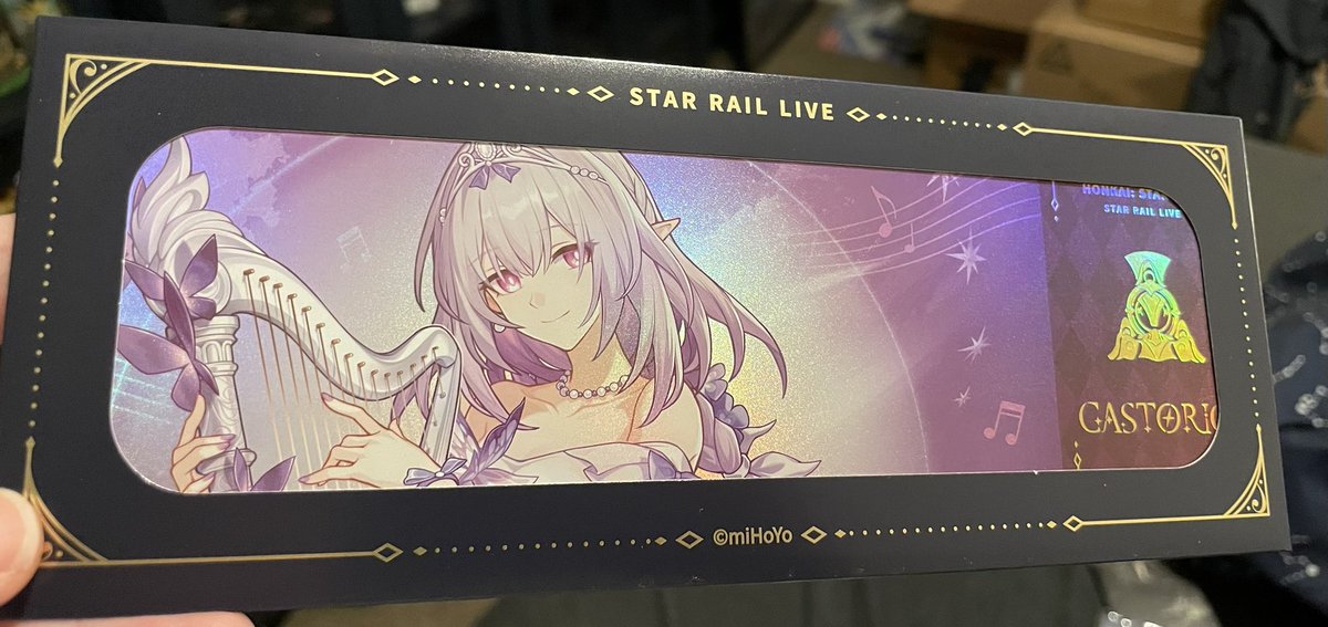 AngoraZailia's tweet image. My prizes from @honkaistarrail’s giveaway arrived!! The folded poster hurt my soul but all the merch is so nice 😭❤️
Thank you again Hoyo for the merch!! Someday I’ll get to see the concert in person 🥹🫶