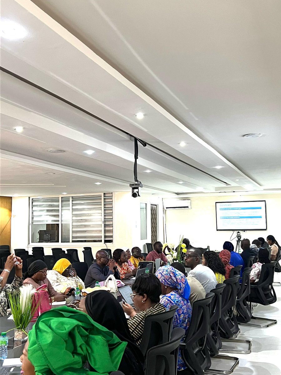 mfsgouvsn's tweet image. Couverture Maladie Universelle : Le Ministère de la Famille et des solidarités engage le secteur informel dans l’adhésion systématique pour renforcer l’équité sociale
#Senegal #familleetsolidarités