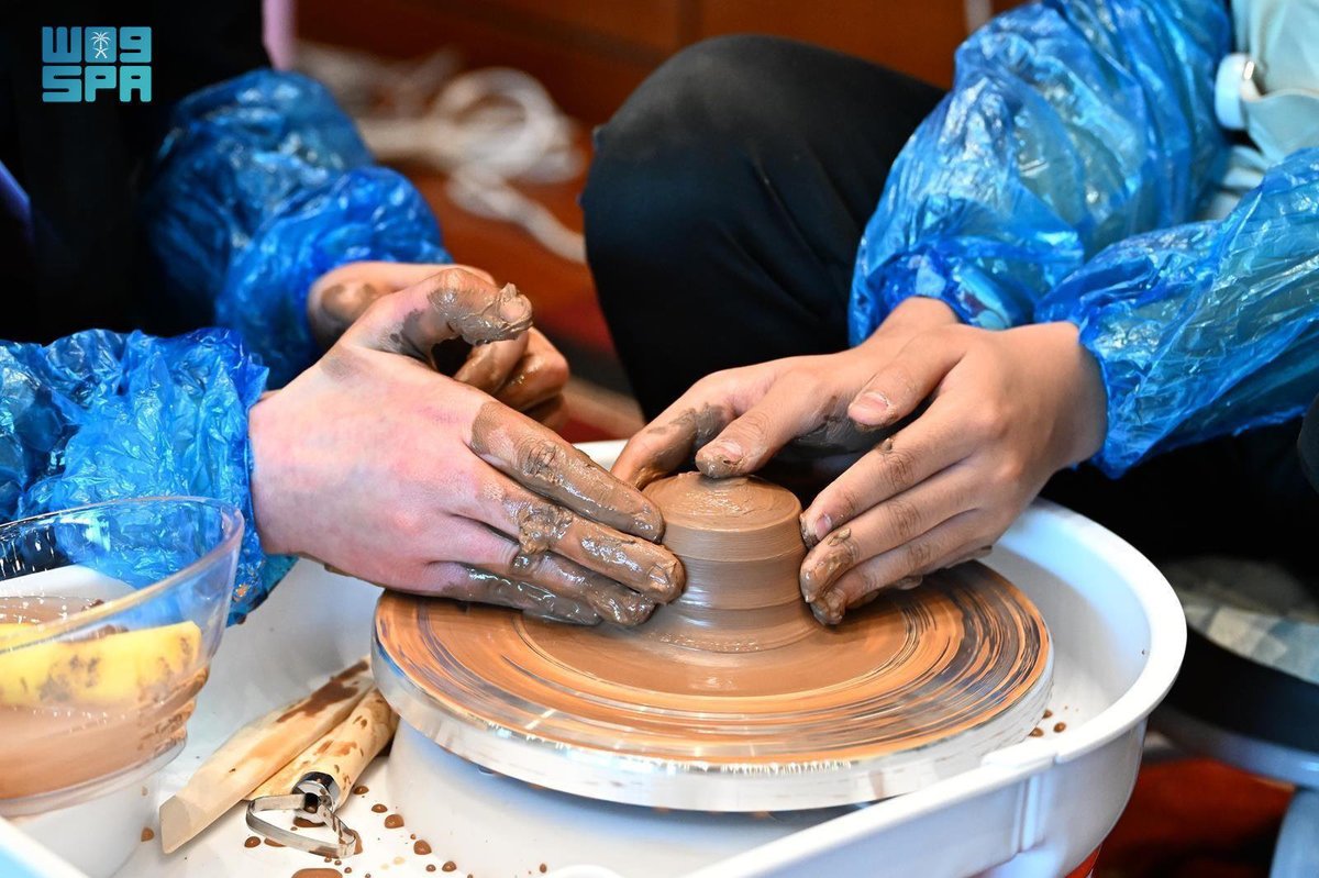 arabnews's tweet image. #NationalMuseum summer camp inspires young #Saudi creators
arab.news/8sqah