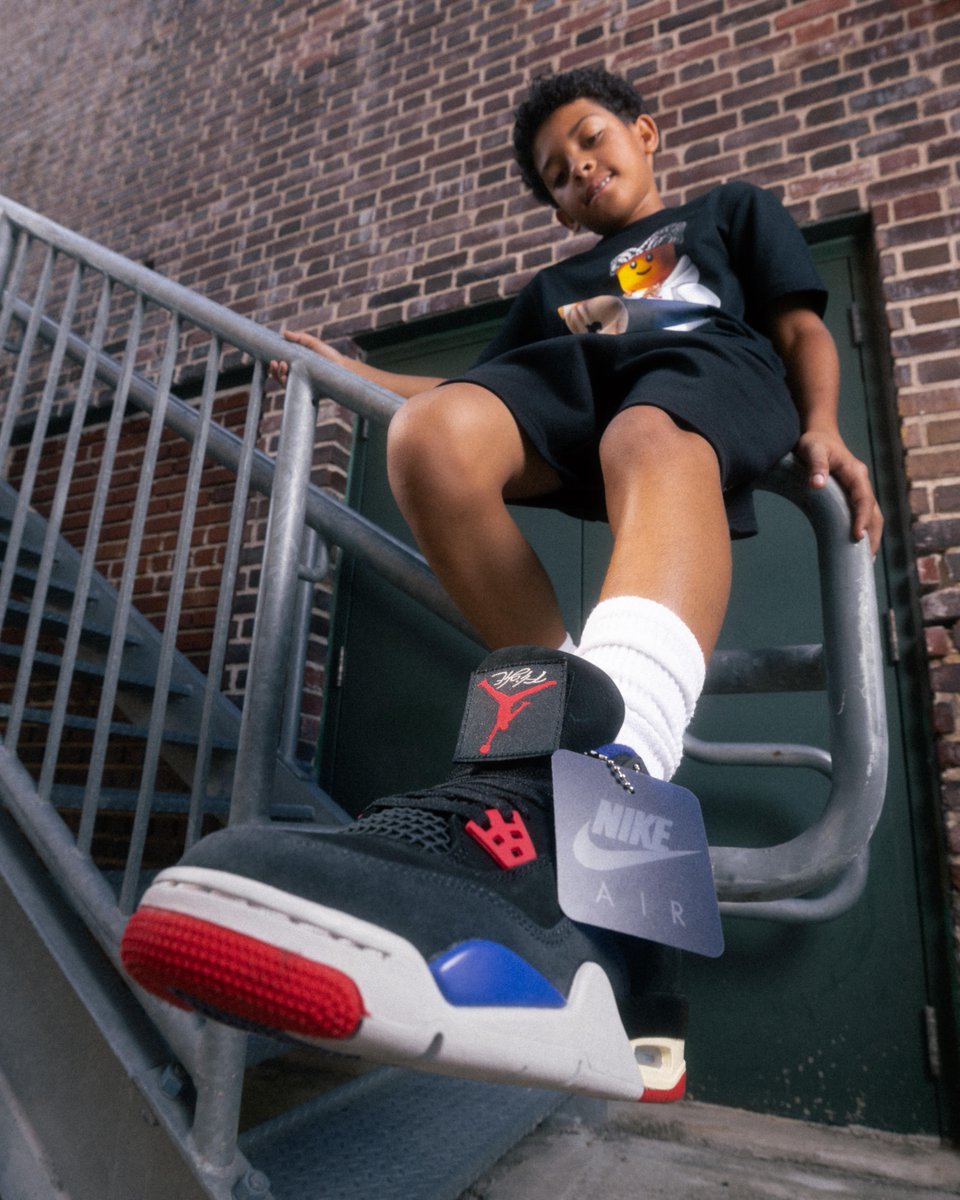 hibbettofficial's tweet image. 💨 The Jordan 4 Retro &quot;Rare Air&quot; launches July 26th in men&apos;s and kids sizes.🛩️ #jordan #retro4 #rareair

Link: tinyurl.com/rzt6x8kc