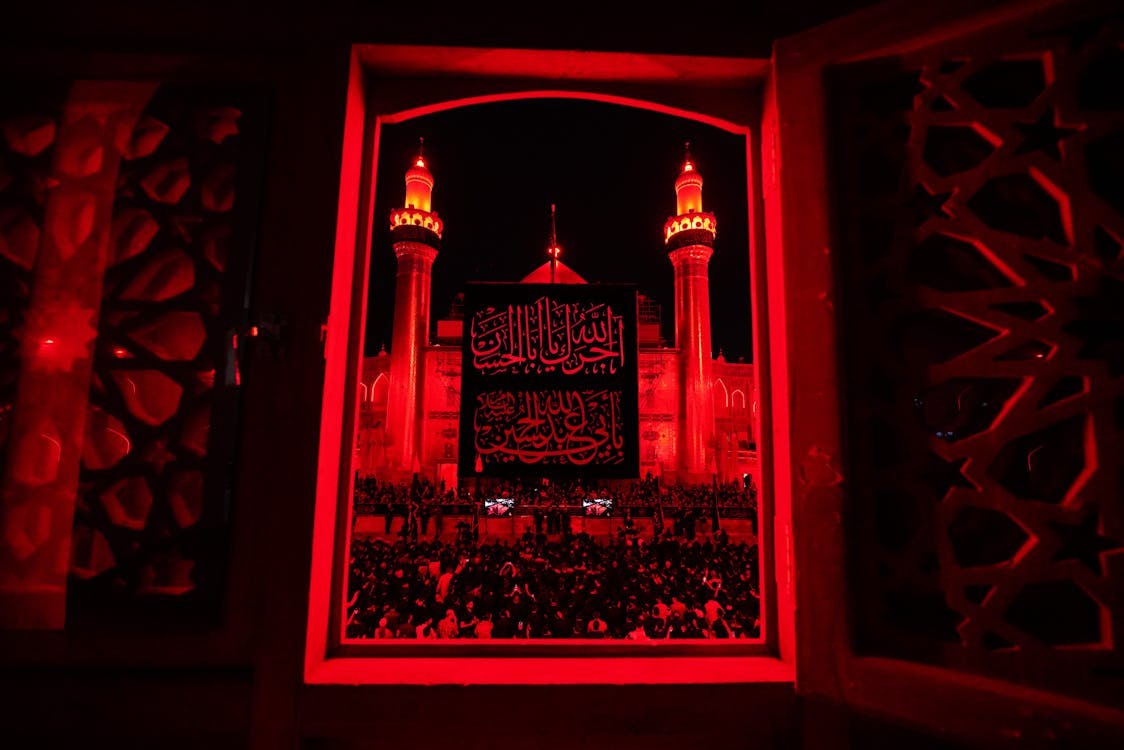 imamalinet_fa's tweet image. پیامبر صلیالله علیه و آله و سلم فرمود:
«روز قیامت؛
امیرالمؤمنین علیهالسلام،
صاحب پرچم من است.»
مناقب ابنمغازلی، ص ۱۸۱