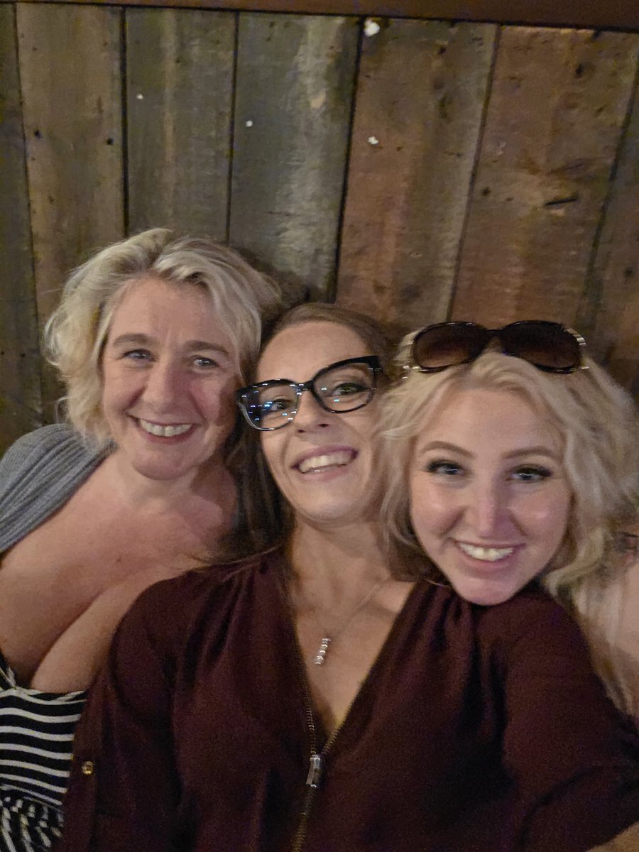AprilPaisleyLB's tweet image. Having a great evening at the L.A.I.N.E networking event with some of my favourite people @EmojizzManStud @CamillaCreampie @creampie_mr @loulalouxxx @JJJewel2 @ThomPeeping @rokkyhorrorxuk @splatbukkake and many many more sexy faces