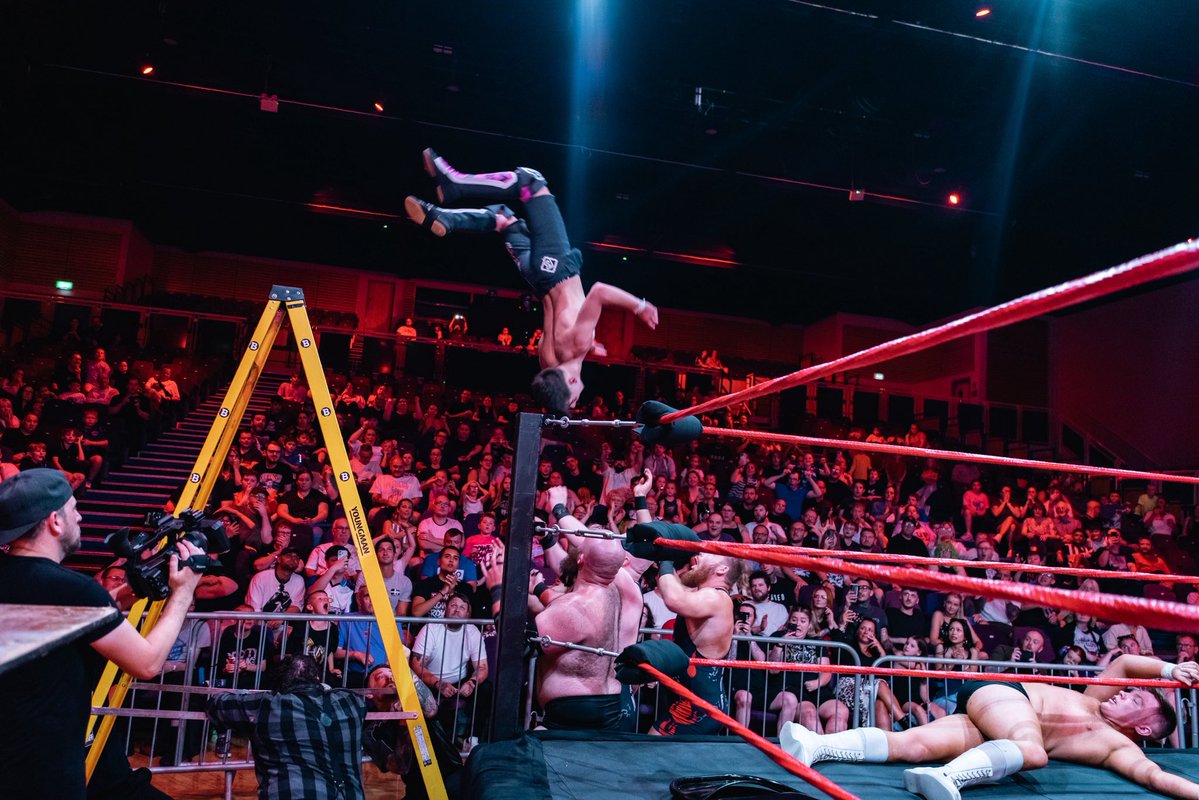 BritWresRev's tweet image. Grimsby’s own THE ROWE BROS won the Tables, Ladders, & Chairs Match at VIVA LA REVOLUTION becoming the new BWR Tag Team Champions to the delight of their hometown crowd.
RILEY NOVA & BRADY PHILLIPS were added at short notice, and they used that element of surprise to do a lot of…