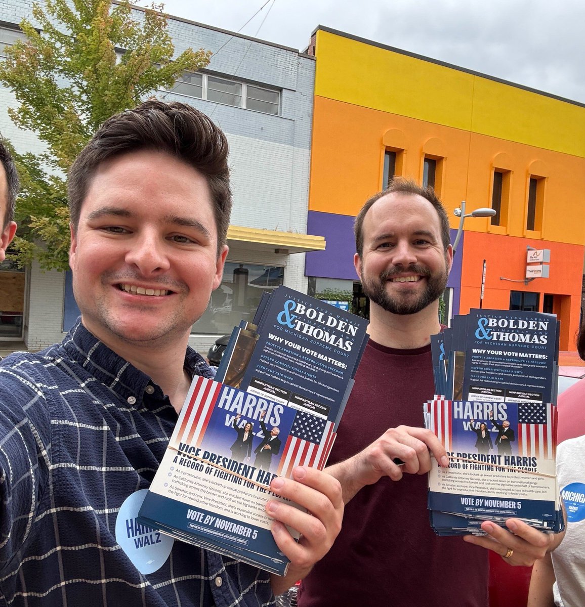 cornoisseur's tweet image. James O'Brien has announced that he will run to represent Illinois House District 13, which will be vacated by Rep. Hoan Huynh.
James is a hardcore energy and climate wonk who works at the ICC, & former advisor to Cam Davis at MWRD. We badly need people like him in office!…