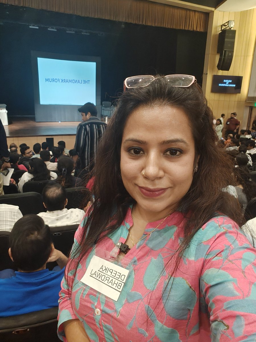 DeepikaBhardwaj's tweet image. Went back to the space I owe my life to after 13 years !!! Declared Martyrs of Marriage as my SELP project in 2012
Life transformed after
THE LANDMARK FORUM 😇