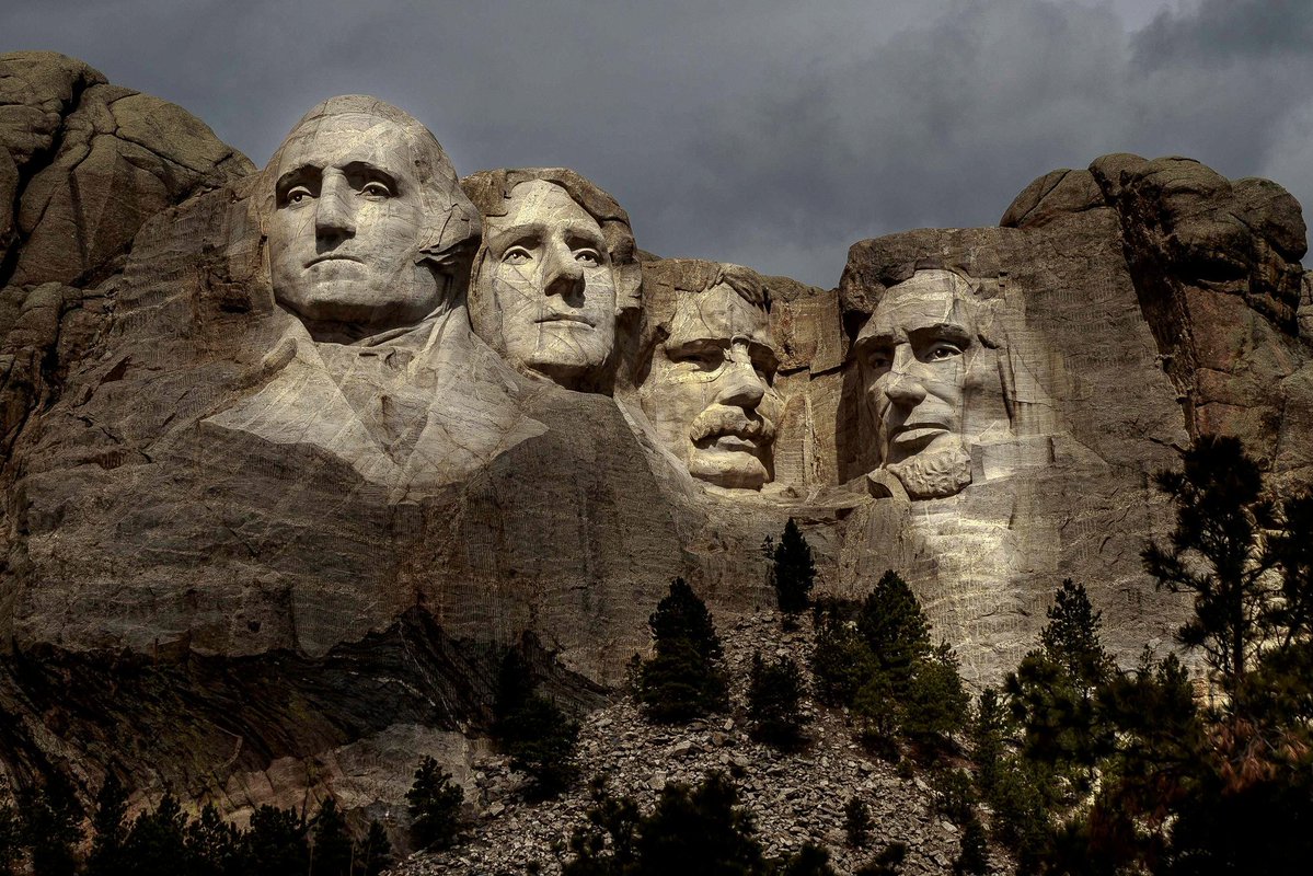 In 1996, when Bill Clinton visited Mount Rushmore during his re-election campaign, ABC News called it a symbol of American ingenuity and creativity, an extraordinary national achievement.

In 2008, when Barack Obama campaigned there, CNN referred to it as a majestic site and said