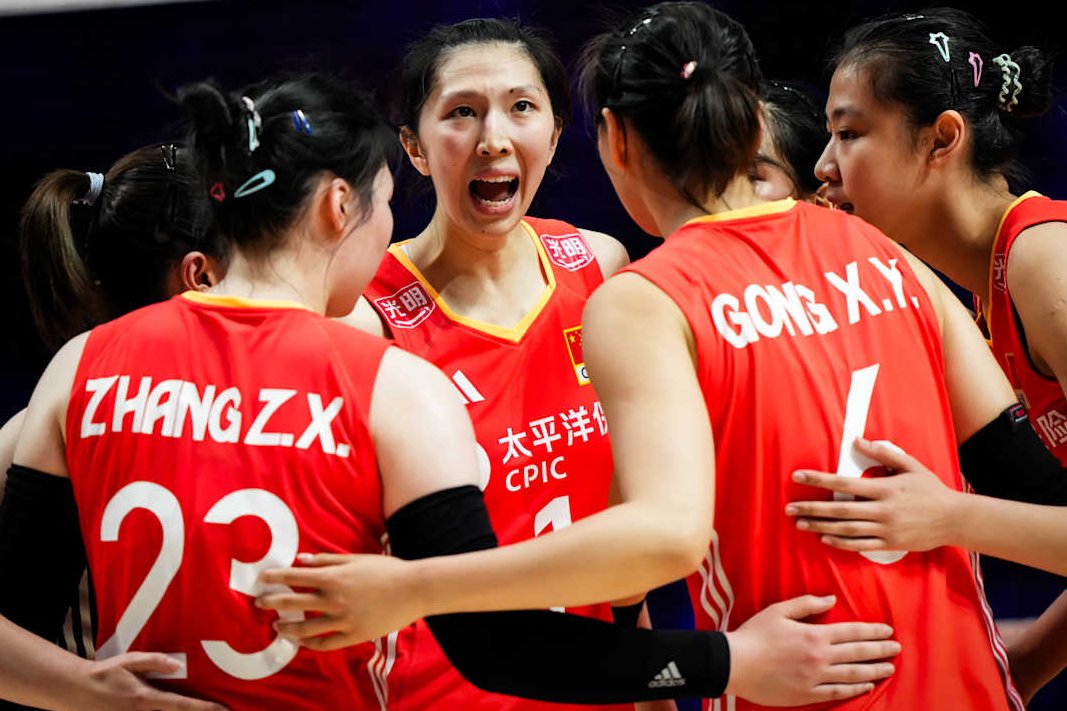 gibbybaris's tweet image. 🇨🇳 Çin, Polonya karşısında üçüncü seti 25-19 kazandı
📌 Çin setlerde 2-1 öne geçti