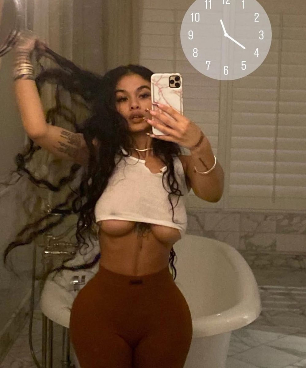 INDlALOVE's tweet image. 