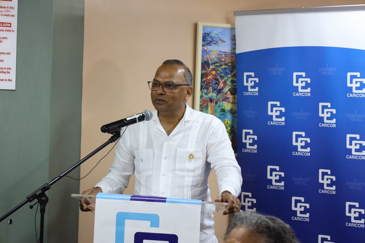 CARICOMorg's tweet image. 🎉 Milestone achieved! On 22 July, CARICOM SG Dr Carla Barnett & PAHO Director Dr Jarbas Barbosa signed a Joint Subregional Cooperation Strategy. 🤝
A 5-year plan to strengthen Caribbean health, tackle shared challenges & unite regional efforts 🌍💪
#CaribbeanHealth…