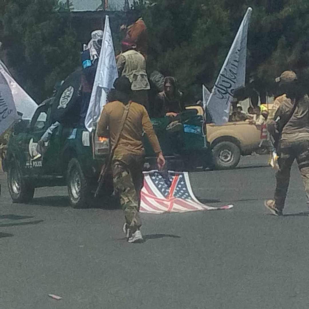 AhmadSharifzad's tweet image. Imagine, a terrorist group ruling Kabul, insulting your values, people, and beliefs, but still taking money from your taxes and government.
What kind of policy is that?
Mr. @realDonaldTrump is this your vision of MAGA?