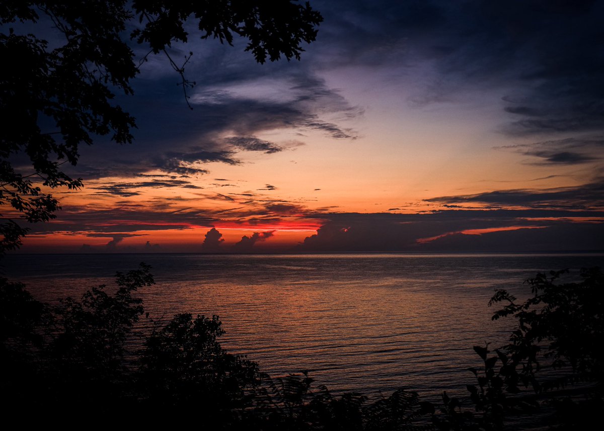 As I go through hundreds of photos from an amazing week at Lambec Music Camp, here are just a few (of many - I can't resist sunset photos) moments captured at Lake Erie. 
#RosenfeldtPhotography #LambecMusicCamp