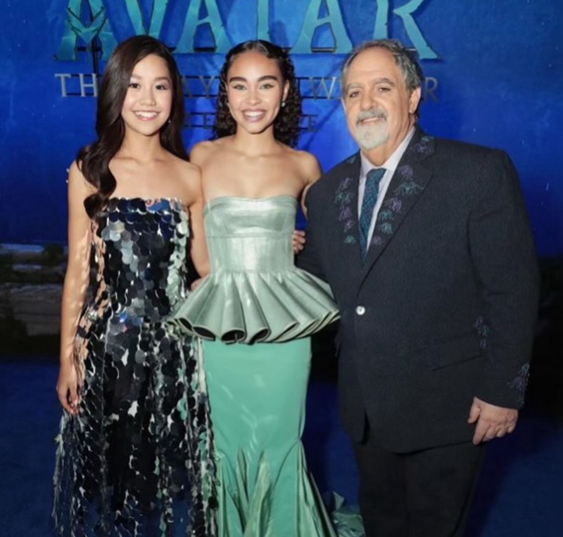 bassthinker's tweet image. happy birthday to the late jon landau! 💙 (producer for the avatar movies)