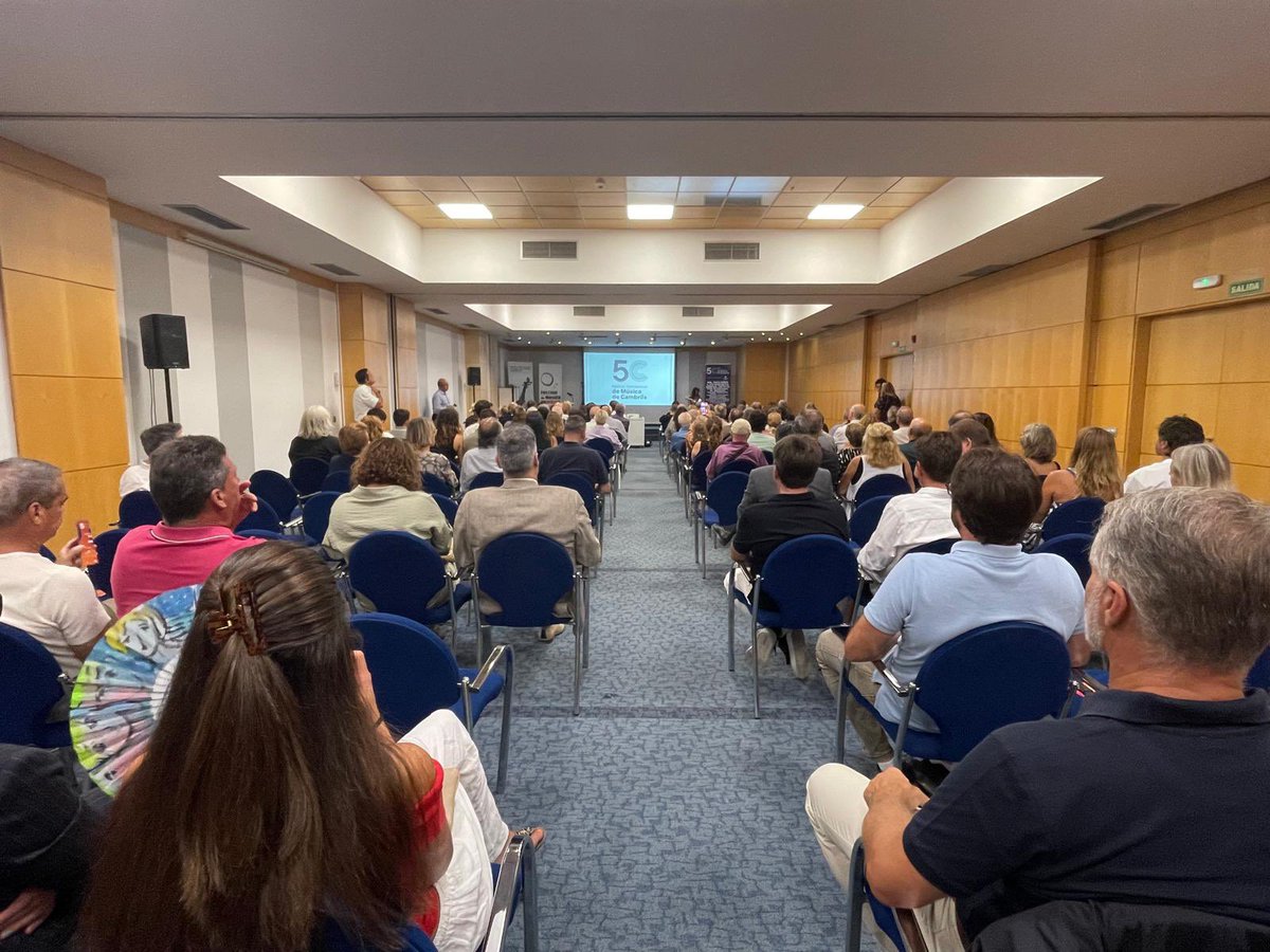 Ajuntament Cambrils (@ajcambrils) on Twitter photo CULTURA | 🎂 Celebrem l'acte institucional del 50è aniversari del <a href="/fimcambrils/">Festival Internacional de Música de Cambrils</a>, acompanyada de la presentació del llibre "50a edició. Festival Internacional de Música de Cambrils: Mig segle d'història i cultura" escrit pel periodista Andreu Dalmau.
#Cambrils CULTURA | 🎂 Celebrem l'acte institucional del 50è aniversari del <a href="/fimcambrils/">Festival Internacional de Música de Cambrils</a>, acompanyada de la presentació del llibre "50a edició. Festival Internacional de Música de Cambrils: Mig segle d'història i cultura" escrit pel periodista Andreu Dalmau.
#Cambrils