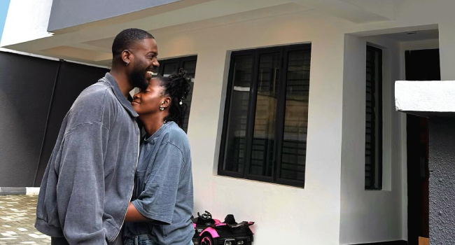 channelstv's tweet image. Music Power Couple Adekunle Gold And Simi Celebrate New Home
channelstv.com/2025/07/23/mus…
