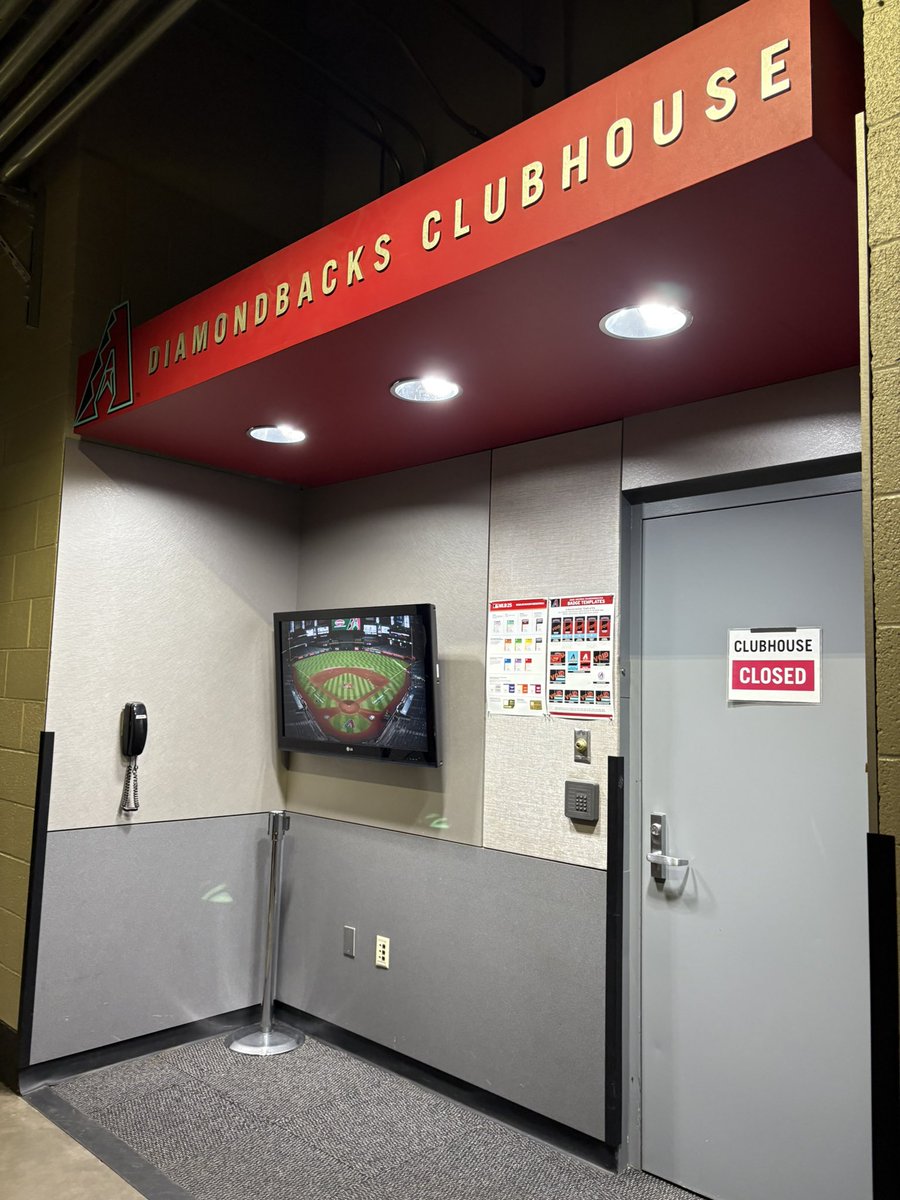 wileyb99's tweet image. How do Diamondbacks players mentally prepare for grind of MLB season and the elite level of play required to succeed at this level? Story coming soon for @sportscronkite, #diamondbacks, #MLB