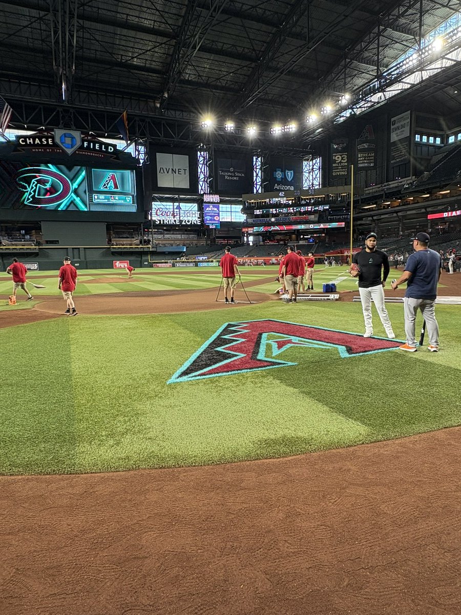 wileyb99's tweet image. How do Diamondbacks players mentally prepare for grind of MLB season and the elite level of play required to succeed at this level? Story coming soon for @sportscronkite, #diamondbacks, #MLB