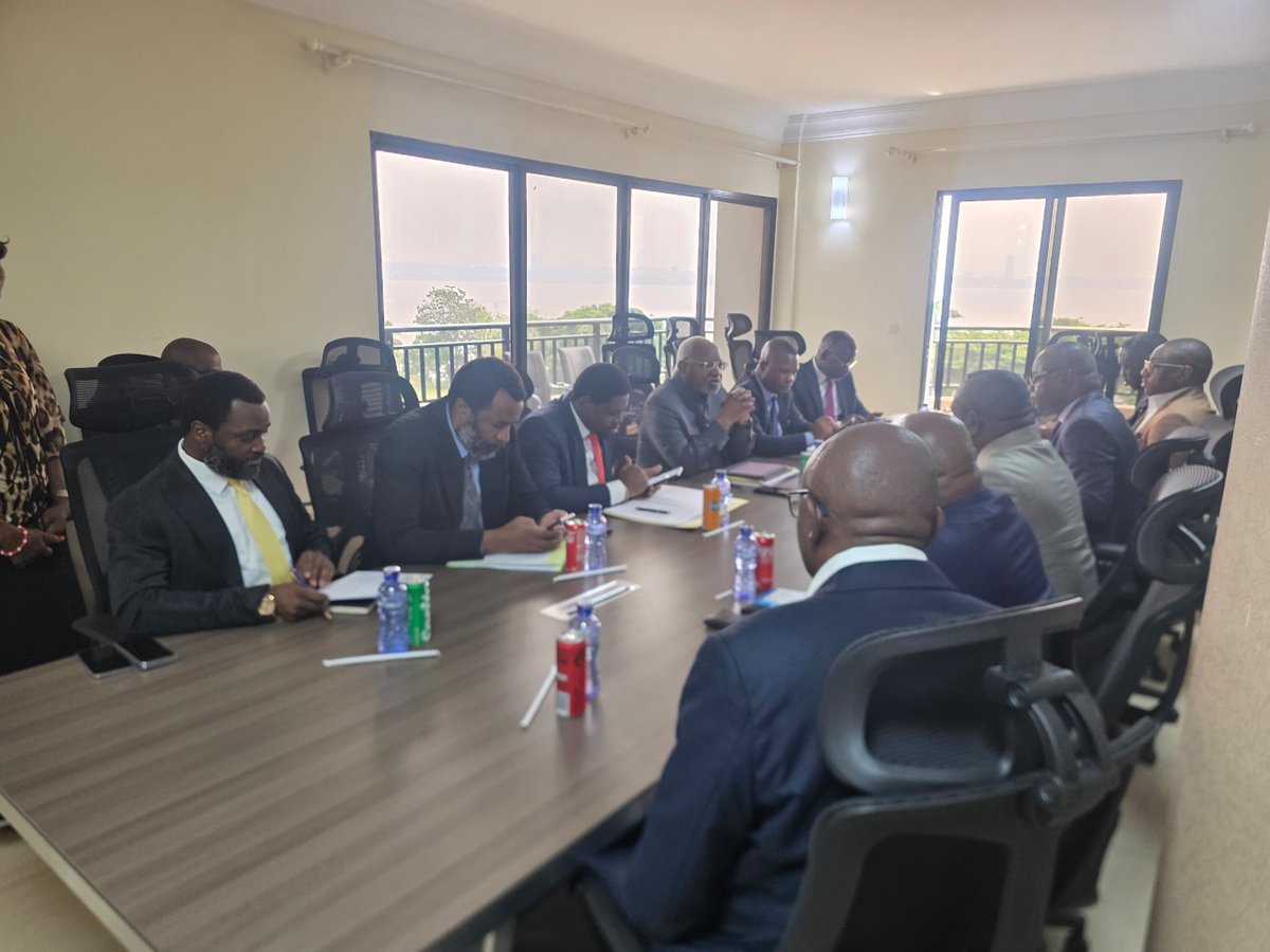 🗞️ FONAREDD /Contrôle Parlementaire : Suivi de l'Utilisation des Fonds Mobilisés par le FONAREDD en République Démocratique du Congo.

La République Démocratique du Congo s'engage à assurer une utilisation efficace des financements mobilisés par le FONAREDD auprès de ses