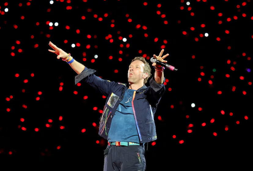 GeepersNFT's tweet image. Can you ever expect privacy in public? Coldplay kiss camera saga tells us a lot about the answer
When the “KissCam” at a Coldplay concert landed on a couple who tried (but failed) to duck out of the spotlight, the internet immediately got to work.
In hours, the clip was just…