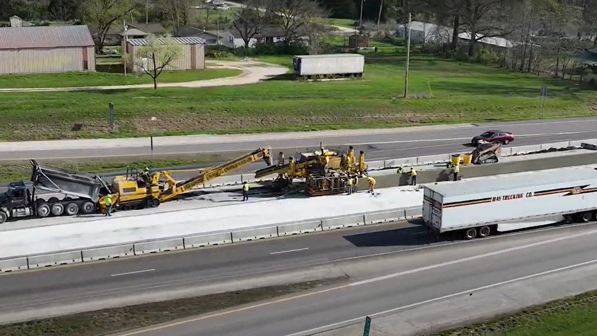 MoDOT_Central's tweet image. In this edition of Beyond the Barrels, we are featuring Millstone Weber Senior Project Manager Brandy Broeckling who is working to bring Improve I-70: Columbia to Kingdom City to life.
youtube.com/watch?v=hnJ5Rk…