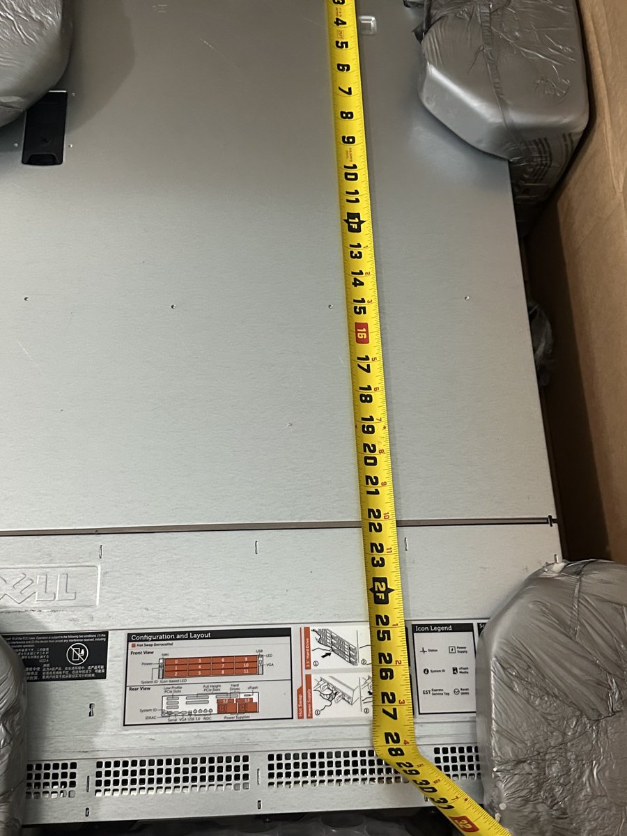 oilmutt's tweet image. When your weekend hobby models are in the 100’s of GB’s it’s time to upgrade a central system. @Dell server to the rescue