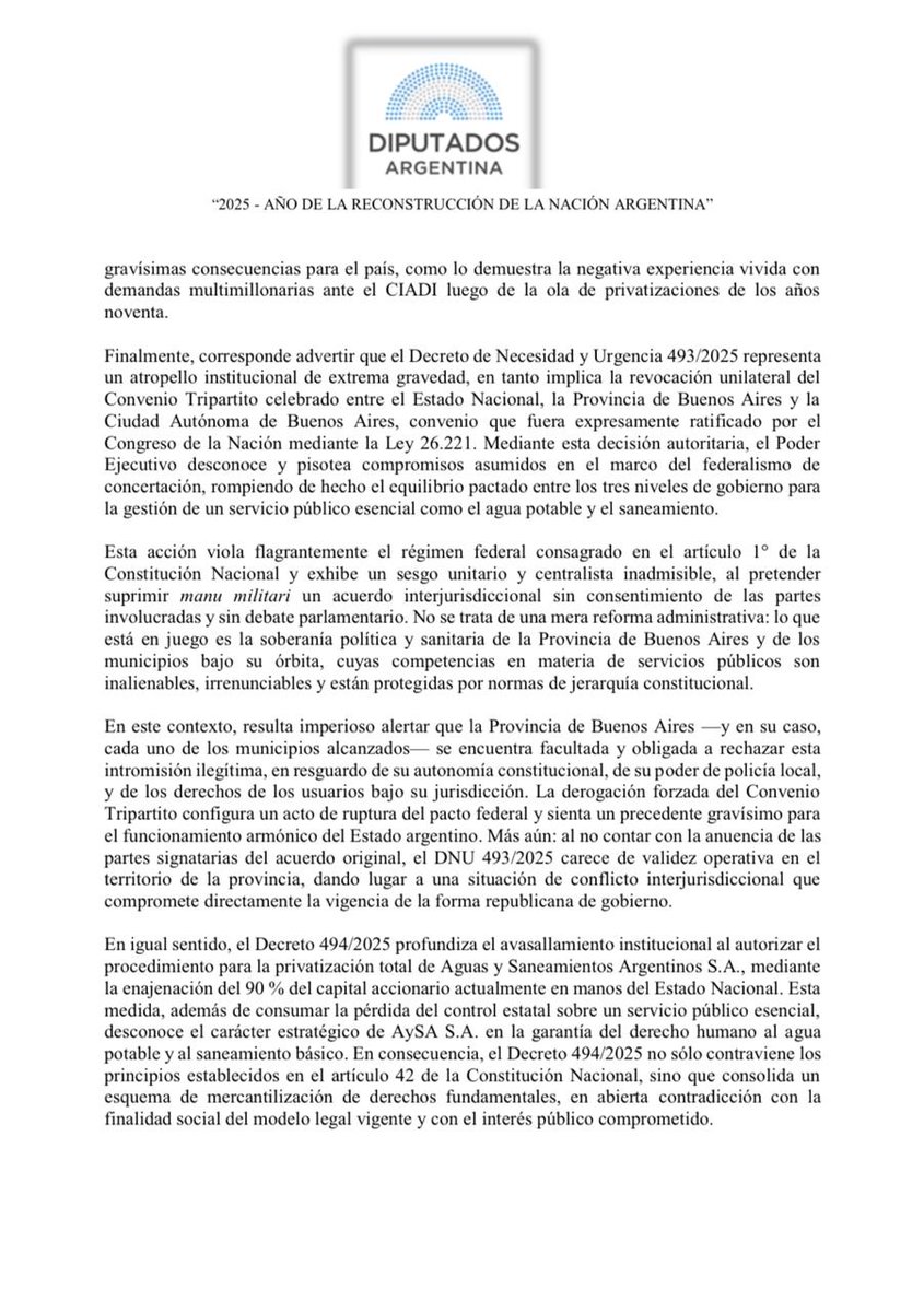 vtolosapaz's tweet image. 𝐂𝐔𝐀𝐍𝐃𝐎 𝐋𝐀𝐒 𝐀𝐆𝐔𝐀𝐒 𝐁𝐀𝐉𝐀𝐍 𝐓𝐔𝐑𝐁𝐈𝐀𝐒
𝐔𝐧 𝐧𝐞𝐠𝐨𝐜𝐢𝐚𝐝𝐨 𝐦𝐚́𝐬 𝐜𝐥𝐚𝐫𝐨 𝐪𝐮𝐞 𝐞𝐥 𝐚𝐠𝐮𝐚

Aysa no es un botín para los socios extranjeros de Milei. Es una empresa clave para el desarrollo de nuestro pueblo. Cumple una función esencial para la salud…