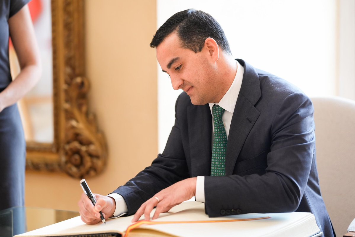 IdiazAyuso's tweet image. Es un honor haber recibido a Héctor Ernesto Infante de Sedas, embajador de Panamá.
Un país hermano al que nos unen muchas inversiones, turismo y nuevos proyectos que pondremos en marcha.