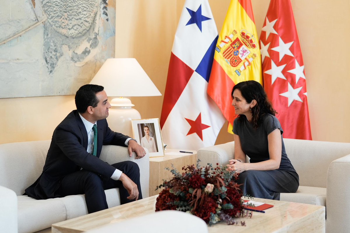 IdiazAyuso's tweet image. Es un honor haber recibido a Héctor Ernesto Infante de Sedas, embajador de Panamá.
Un país hermano al que nos unen muchas inversiones, turismo y nuevos proyectos que pondremos en marcha.