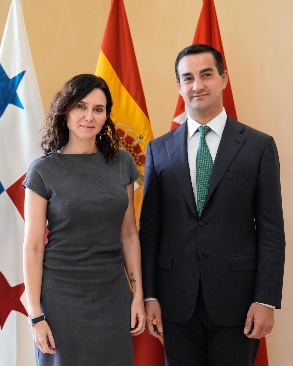 IdiazAyuso's tweet image. Es un honor haber recibido a Héctor Ernesto Infante de Sedas, embajador de Panamá.
Un país hermano al que nos unen muchas inversiones, turismo y nuevos proyectos que pondremos en marcha.