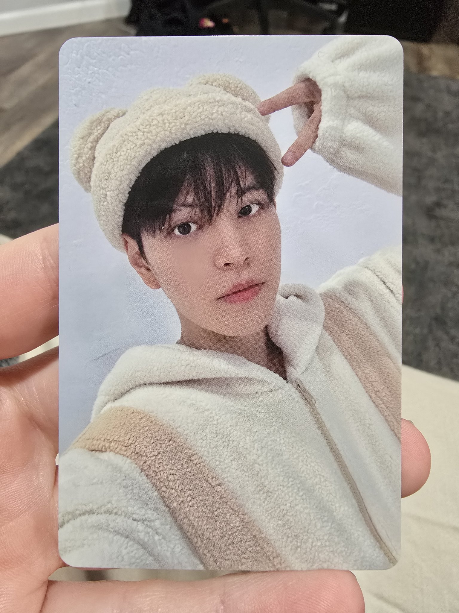 ATEEZ SAN着用【WEHAVEATAIL】REVERSIBLE RAW BOAT KNIT SA⁸ #SanKai 🎭 on X: 