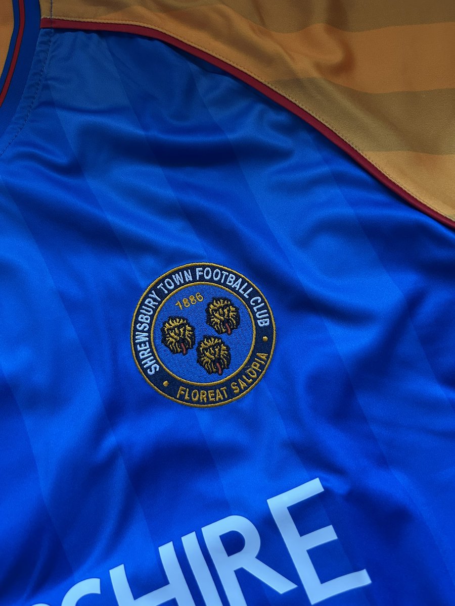 salopiankillie's tweet image. Early birthday present love the new kit absolute beauty! 

LEAGUE 2 champions may 2026 incoming ⏳

#salop 🔵🟠
