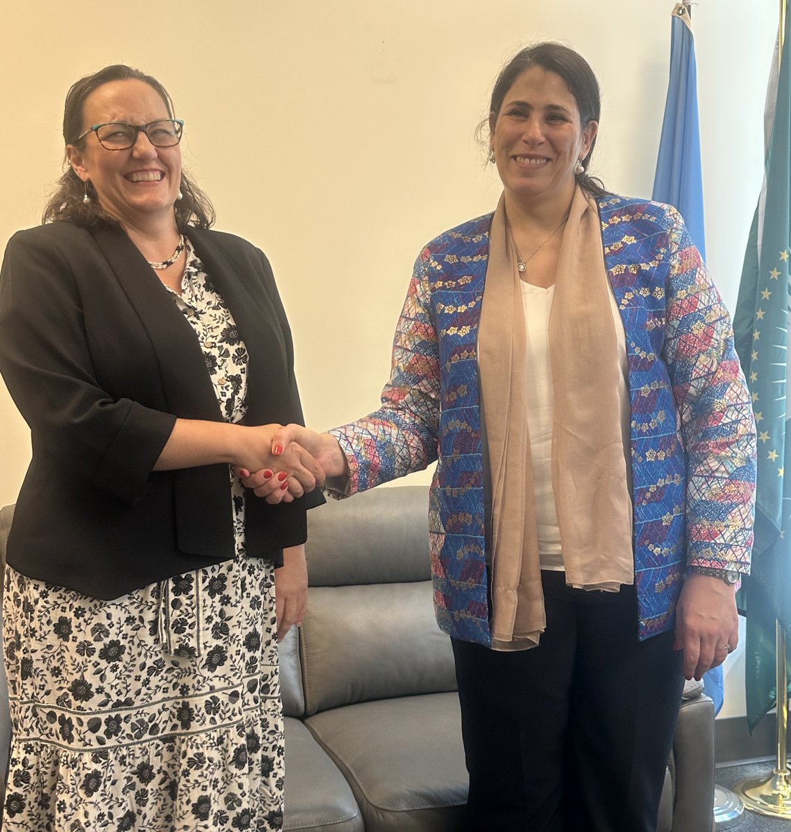 DCP_Haddadi's tweet image. I was pleased to meet with the @OECD Deputy Secretary General, Mme. Mary Beth Goodman to discuss AU-OECD cooperation .
Our discussions covered the Africa Governance Platform, peer learning with APRM, and Africa’s stance on equitable tax reform.
@_AfricanUnion @OECD