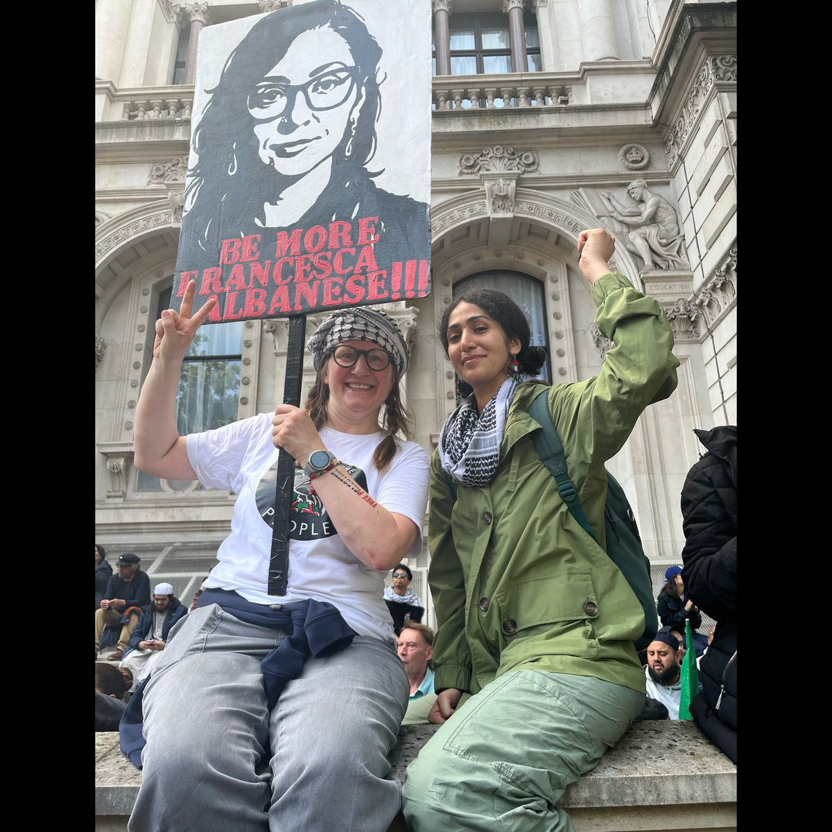 TEle_Vision24's tweet image. #BeMoreFrancescaAlbanese: just a few of the impressions gathered from Saturday’s #CeasefireNow march, including this fine placard of @FranceskAlbs.