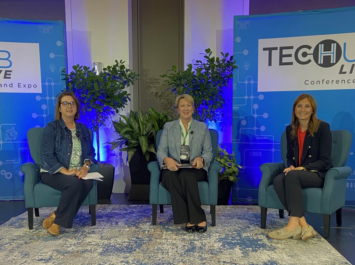 CultivationCorr's tweet image. What a great few days at #TechHubLIVE in Des Moines! We enjoyed connecting with many attendees to share why Iowa is the place to advance agtech innovation and bring new ideas to life. 💡🌱