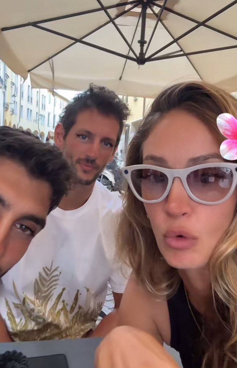 Alla fine anche juan si è helenizzato...
✨️