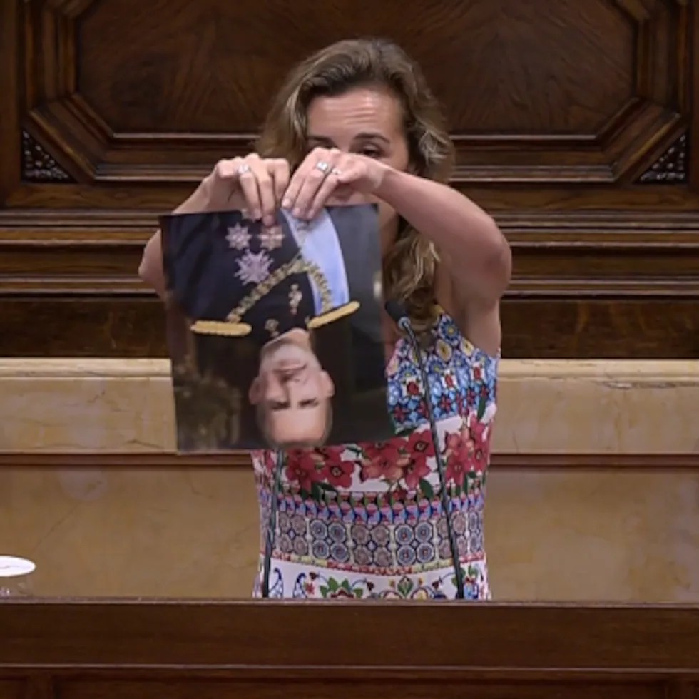 Joan M. Minguet (@jminguetb) on Twitter photo Vaig votar <a href="/EstradaLaia/">Laia Estrada</a> (Belltall pertany a Tarragona). Ens va demostrar ser una diputada de proximitat (coherent i cordial) de forma immediata. Lamento que marxi.
Voler ser de la <a href="/cupnacional/">CUP Països Catalans</a> de vegades és molt difícil.
Gràcies, Laia! ✊🏼✊🏼✊🏼 Vaig votar <a href="/EstradaLaia/">Laia Estrada</a> (Belltall pertany a Tarragona). Ens va demostrar ser una diputada de proximitat (coherent i cordial) de forma immediata. Lamento que marxi.
Voler ser de la <a href="/cupnacional/">CUP Països Catalans</a> de vegades és molt difícil.
Gràcies, Laia! ✊🏼✊🏼✊🏼