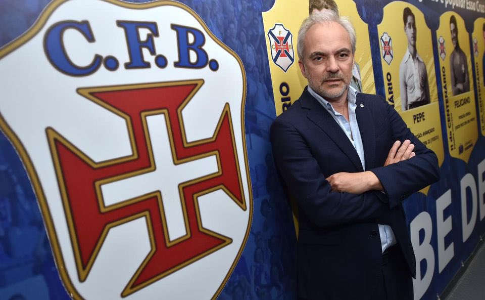 CFosBelenenses's tweet photo. Confere a entrevista do presidente do #Belenenses Patrick Morais de Carvalho à @abolapt, abordando uma visão sobre a organização e gestão do futebol numa conversa a propósito de um tema muito atual do panorama desportivo.

👉 Para ler em https://t.co/Vv0HQImxwx #tweetpastel https://t.co/CGvMJ3QQnN