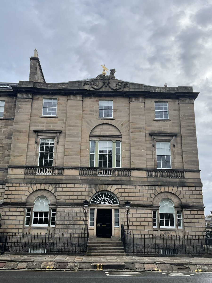 PotterVillamil's tweet image. Scottish sphinxes