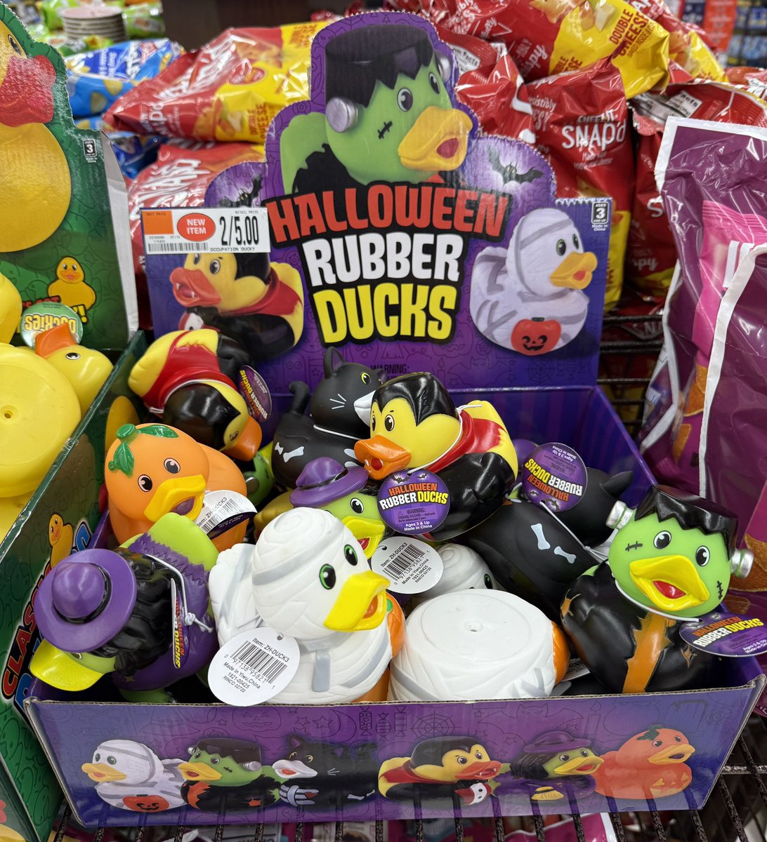 Ladies and gentlemen, the halloween rubber ducks have arrived: