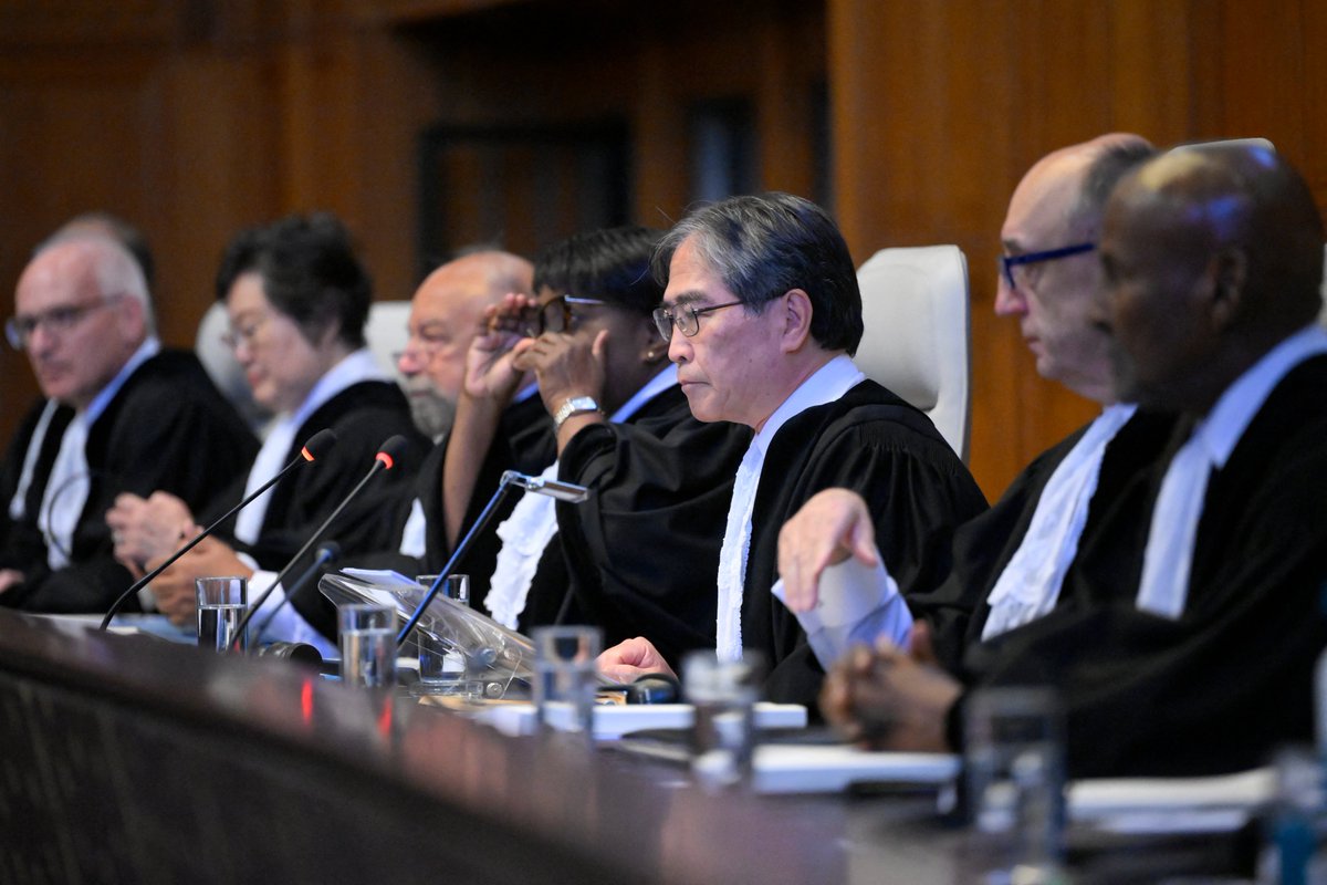 FC_actu's tweet image. La Cour internationale de justice se mobilise contre le dérèglement climatique. Selon la CIJ, les Etats qui violent leurs obligations climatiques commettent un acte "illicite" qui pourrait les obliger à verser des réparations aux pays les plus touchés.
radiofrance.fr/franceculture/…