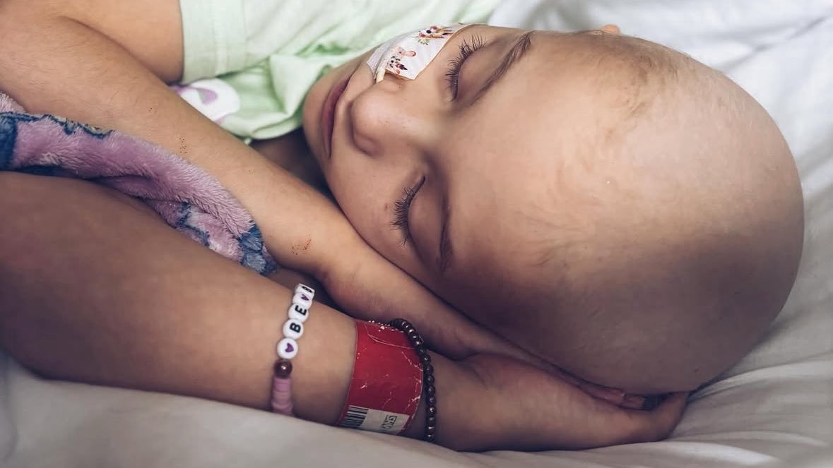 💜 Isla has been in hospital since early July, battling temperature spikes and feeding issues. It’s been tough, but her strength is incredible.

We’re all behind you, Isla. #IslasCourage #Neuroblastoma #AmeliaMaeFoundation #Neuroblastomasupport