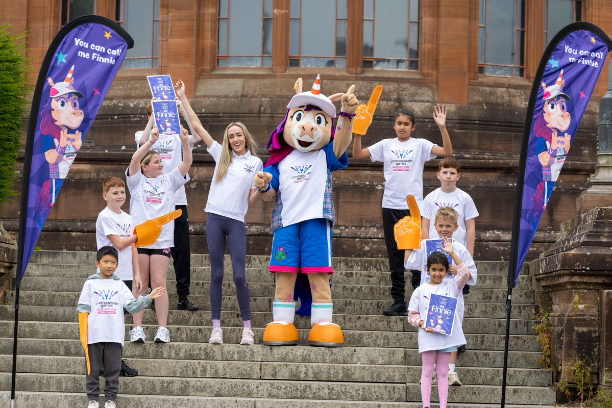 EilishMccolgan's tweet image. Only in Scotland would you get asked to race a unicorn with a traffic cone on its head!🦄🏴
But Finnie wisnae the only mythical sight today… the sun made a rare appearance too!☀️🤣
All jokes aside, it was great to be part of the mascot reveal today!
Exactly 3️⃣6️⃣5️⃣ days to go!