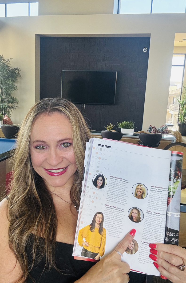 azPRninja's tweet image. I’m feeling sassy today! 😜

It always feels great when you have the magazine you’re featured in - in hand! 

Sharing my expert advice on the “Power Through Presence” about social media &amp;amp; personal branding. 

📔AZ Business Magazine