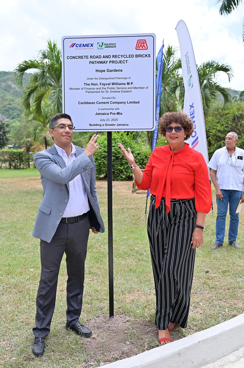 patsutherlandja's tweet photo. It was my pleasure to join Carib Cement Premix, the Nature Preservation Foundation, and the current MP for the commissioning ceremony at Hope Gardens.

Partnerships like these are critical to Living Our Dream in ESA. https://t.co/fWB2xtKQHs