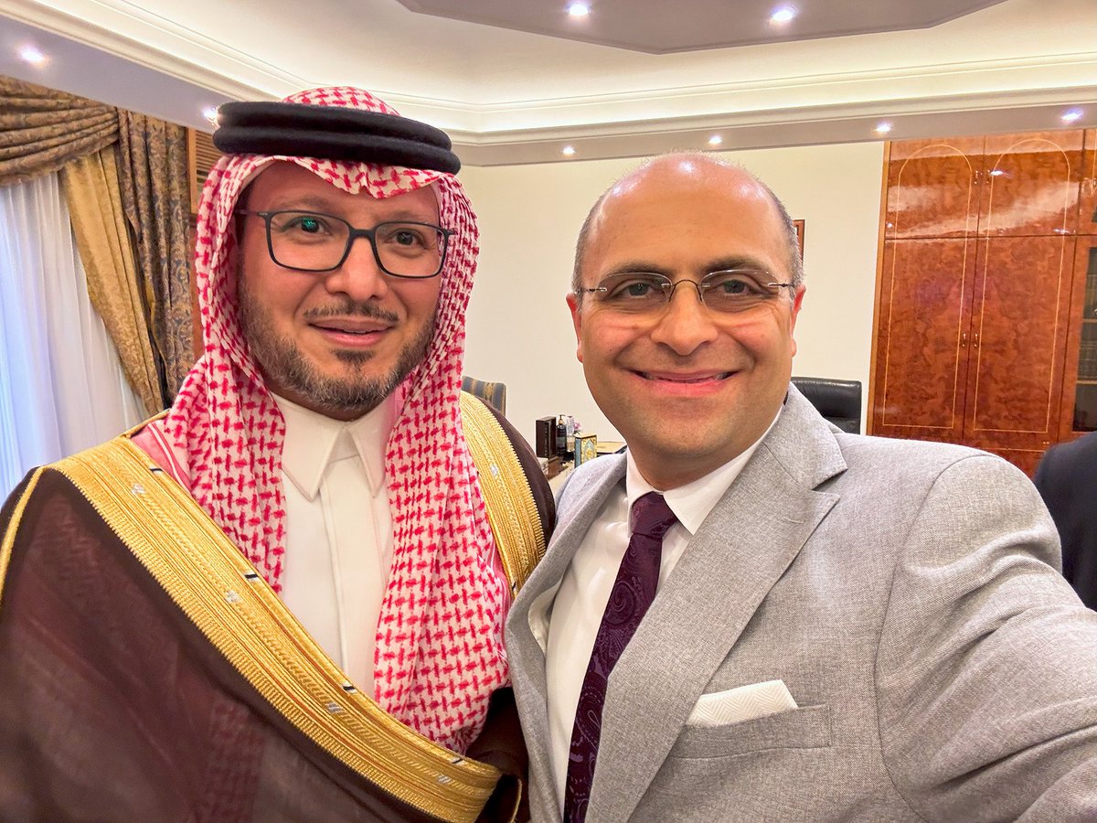 AhmadAhdab_'s tweet photo. مع اخي الحبيب الغالي، سفير خادم الحرمين الشريفين، سعادة السفير الدكتور وليد بن عبد الله بخاري @bukhariwaleeed ، من لقاء اليوم مع رؤساء طوائف الشمال في دار الفتوى في طرابلس. https://t.co/eZRIZBsd0R